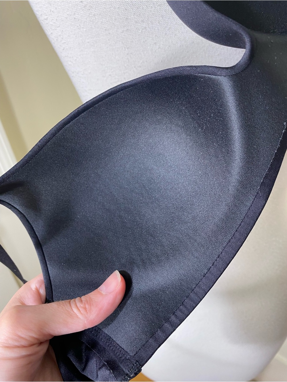 Uniqlo Black Padded Wireless Bra 34/36 AA A B - Picture 12 of 12